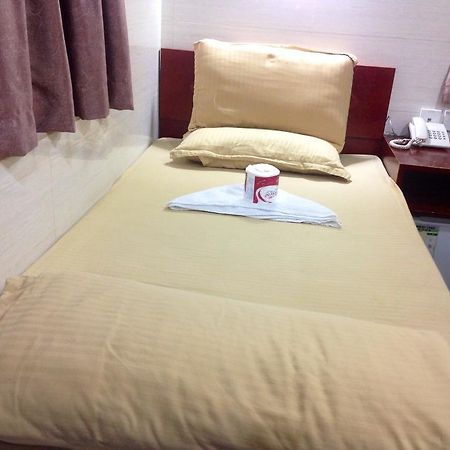 New Yan Yan Guest House Reception 9Th Floor Flat E4 E6 Хонконг Екстериор снимка