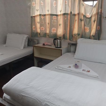 New Yan Yan Guest House Reception 9Th Floor Flat E4 E6 Хонконг Екстериор снимка
